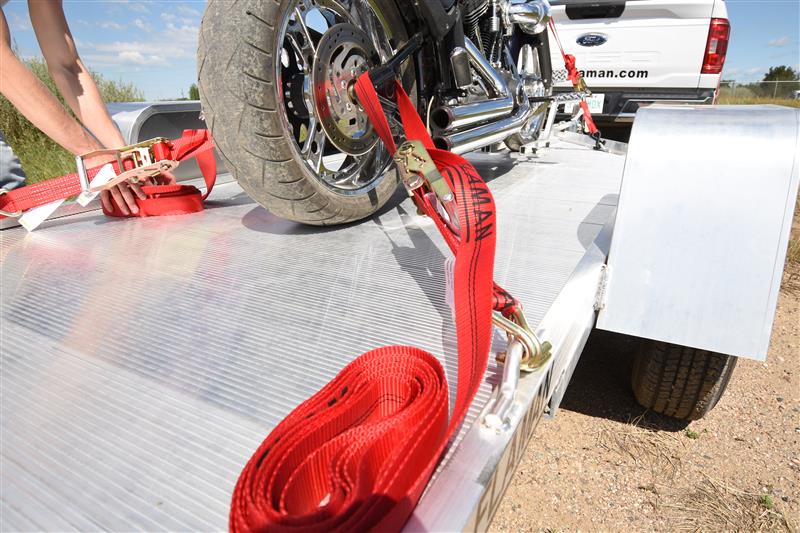 Straps & chains motorcycle trailer