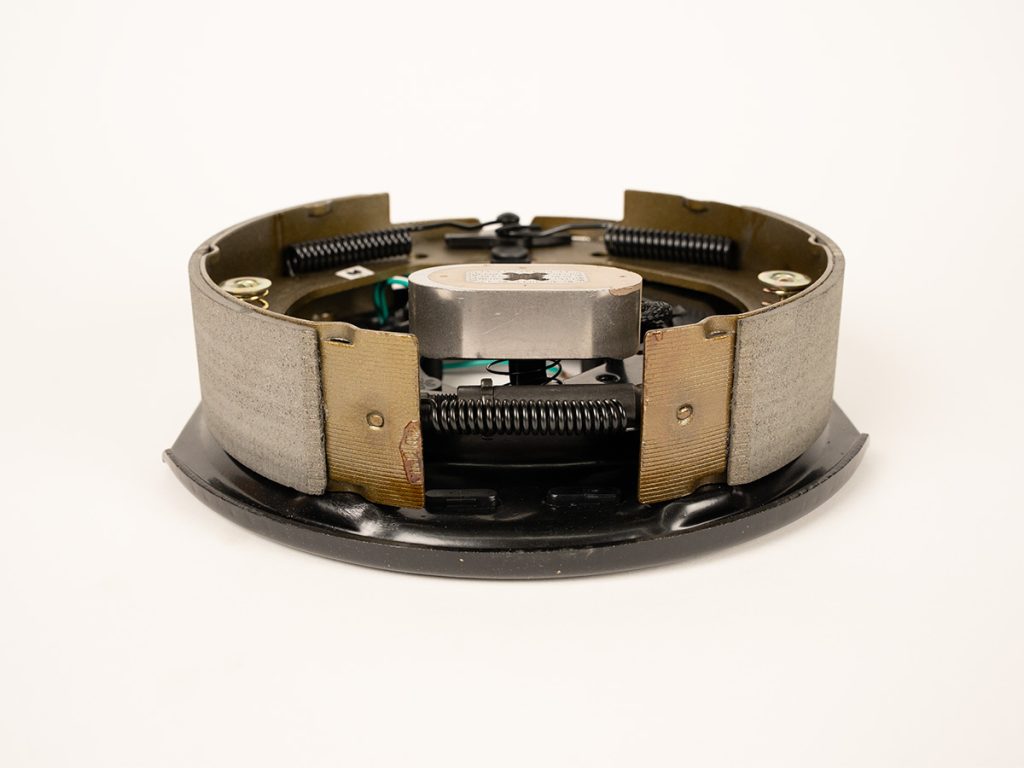 Dexter brake assembly 298274 for trailer axle brake systems, designed to deliver reliable stopping power and consistent braking performance for safe towing and hauling applications.